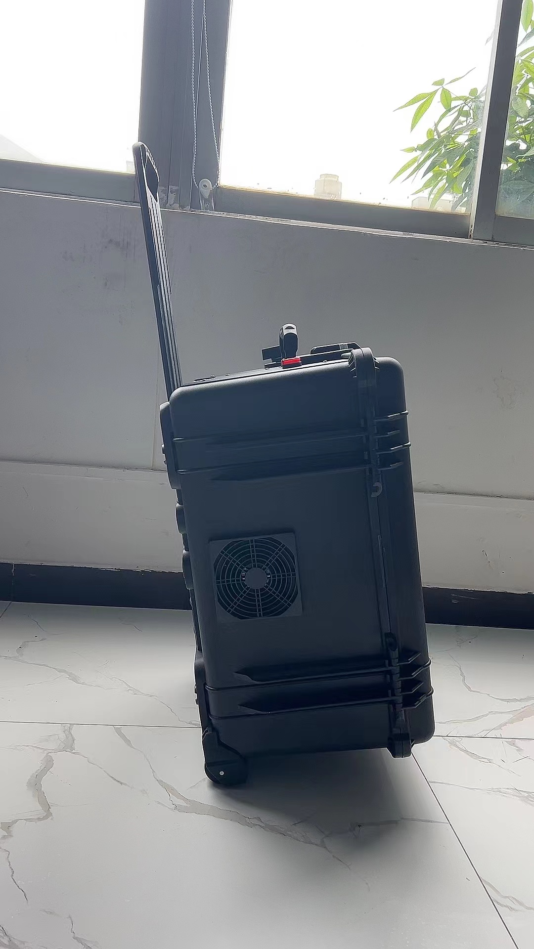 江安手拉箱型移动通信干扰器